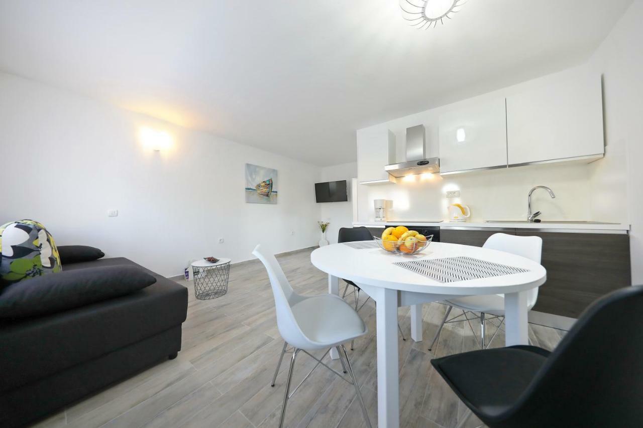 Apartmani NEVA, Pridraga Bagian luar foto