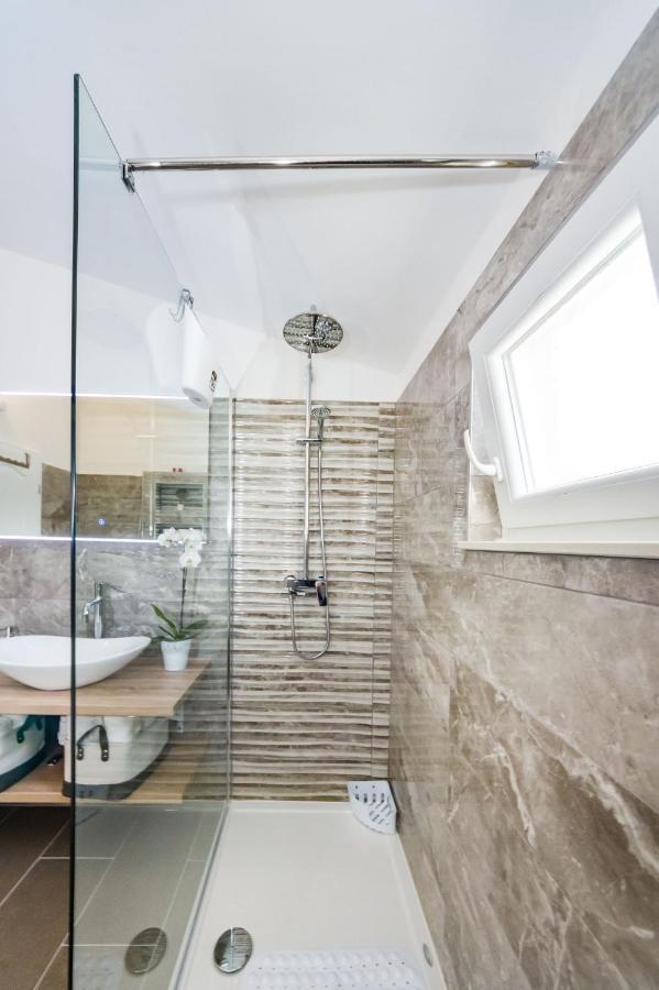 Apartmani NEVA, Pridraga Bagian luar foto
